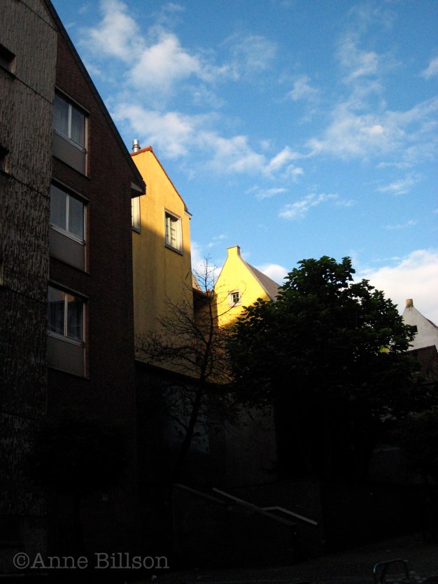 Geel en blauw: Spiegelstraat, Brussel.