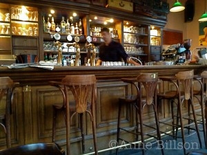 Monk's Stout Dupont 5.2%: Le Bistro des Restos, Edelknaapstraat 39, Elsene.