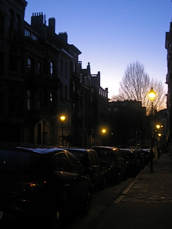 Schemering: Savoiestraat, St-Gillis.