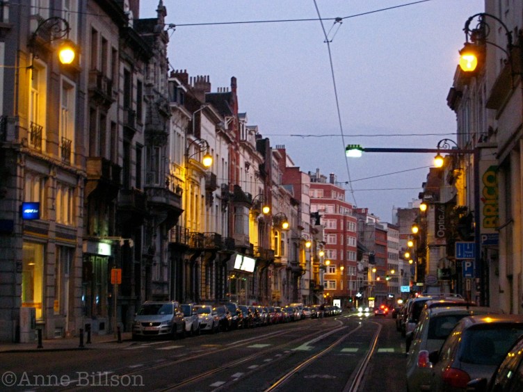 Zomeravond: Charleroise Steenweg, Sint-Gillis.