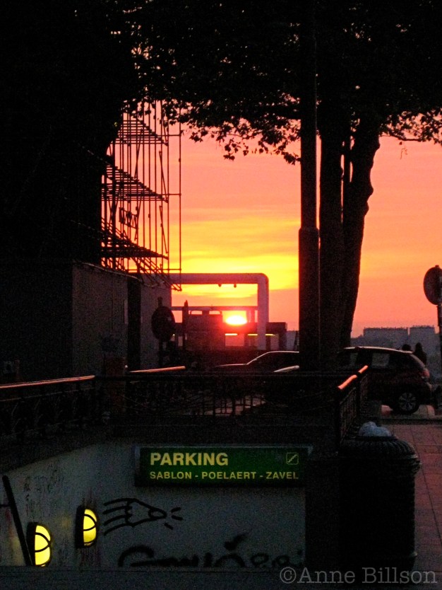 Potloden: parkeerplaats, met potlood: Poelaertplein, Brussel.