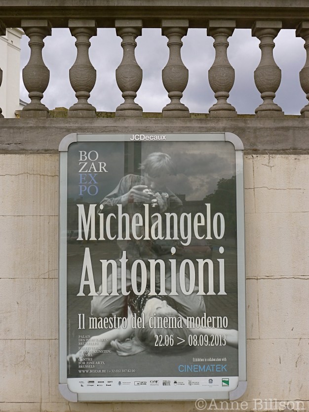Michelangelo Antonioni: Koningsstraat, Brussel.
