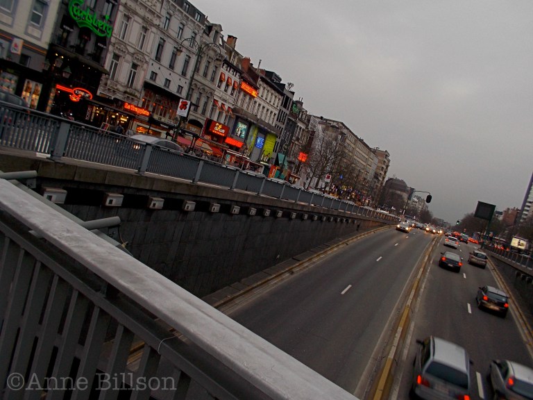 Grijze dag: Louizatunnel, Brussel en Elsene.