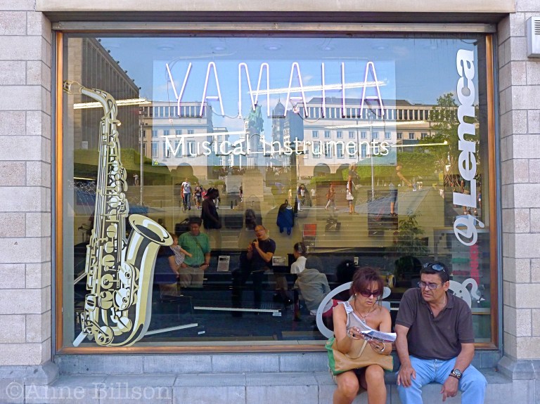 Lemca Muziekwinkel: Albertinaplein 1-3, Brussel.