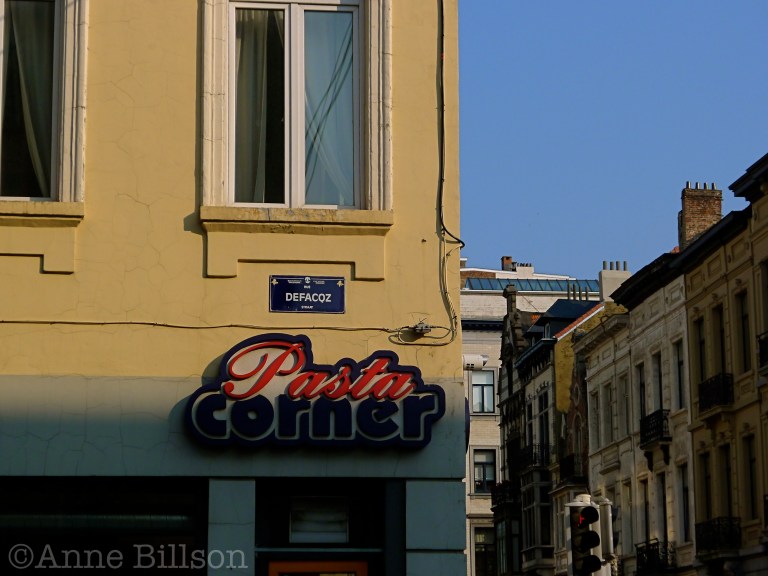 Pasta Corner: Defacqzstraat, Elsene.