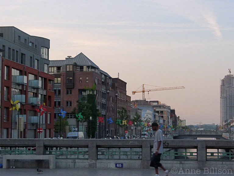 Koolmijnenkaai: Sint-Jans-Moleenbeek.