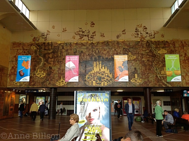 Station Brugge: Stationsplein 5, Brugge.