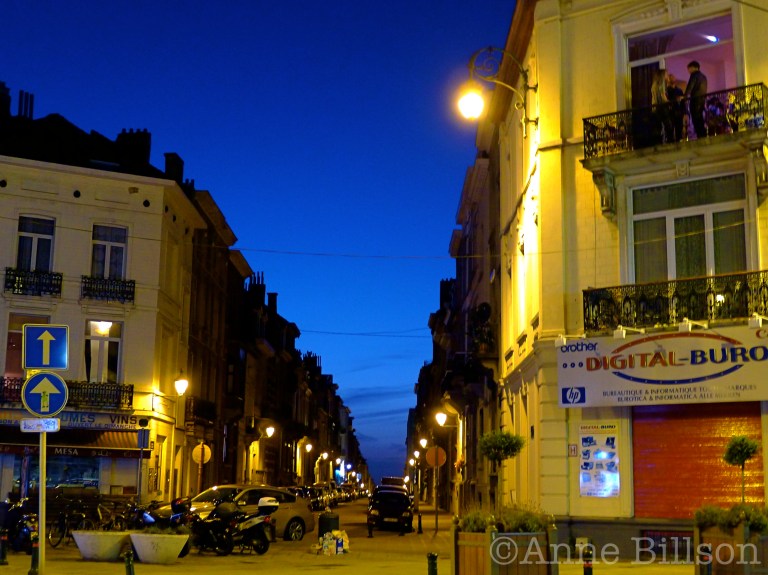 Feestje: Charleroise Steenweg, Sint-Gillis.