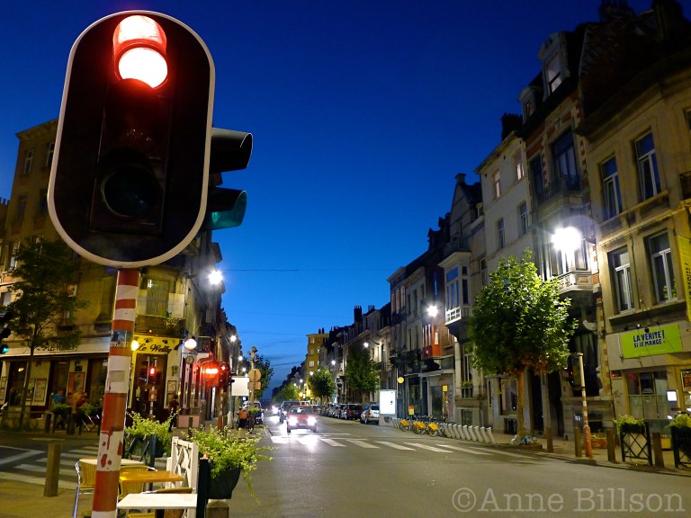 Stoplicht: Waterloosesteenweg, Sint-Gillis.