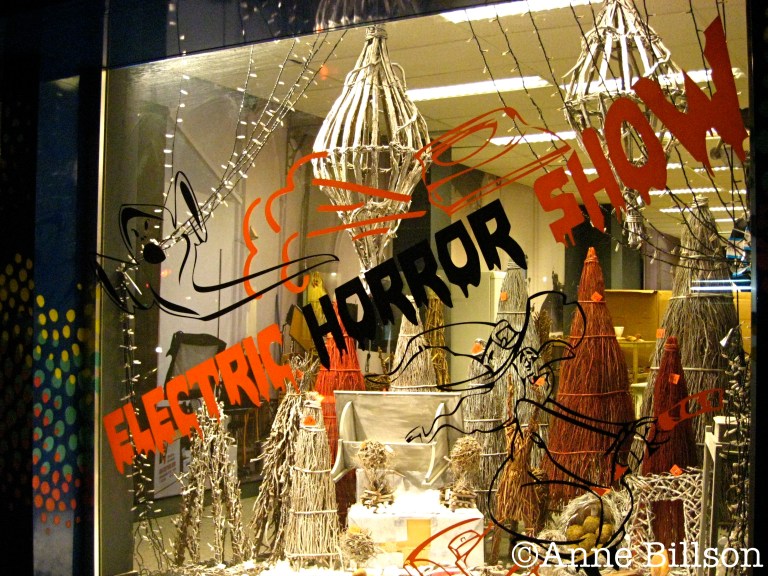 Electric Horror Show: Waterloosesteenweg, Elsene.