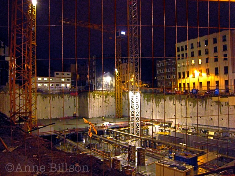 Gat in de nacht: Gulden-Vlieslaan, Elsene.