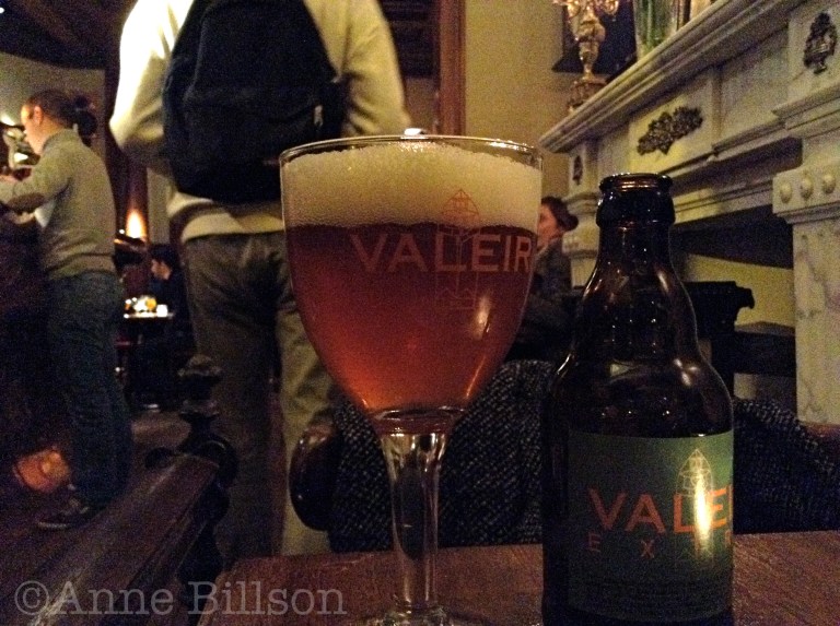 Valeir Extra, 6.5%: La Belladone, Morisstraat 17A, Sint-Gillis.