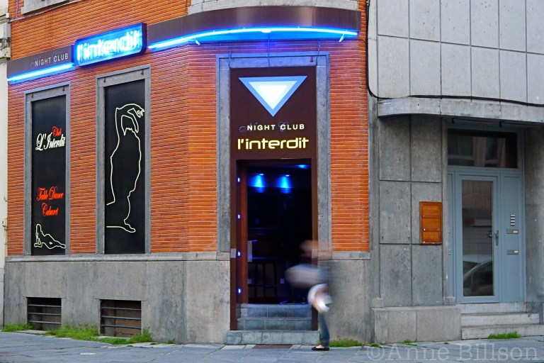 L'interdit: Livornostraat, Elsene.