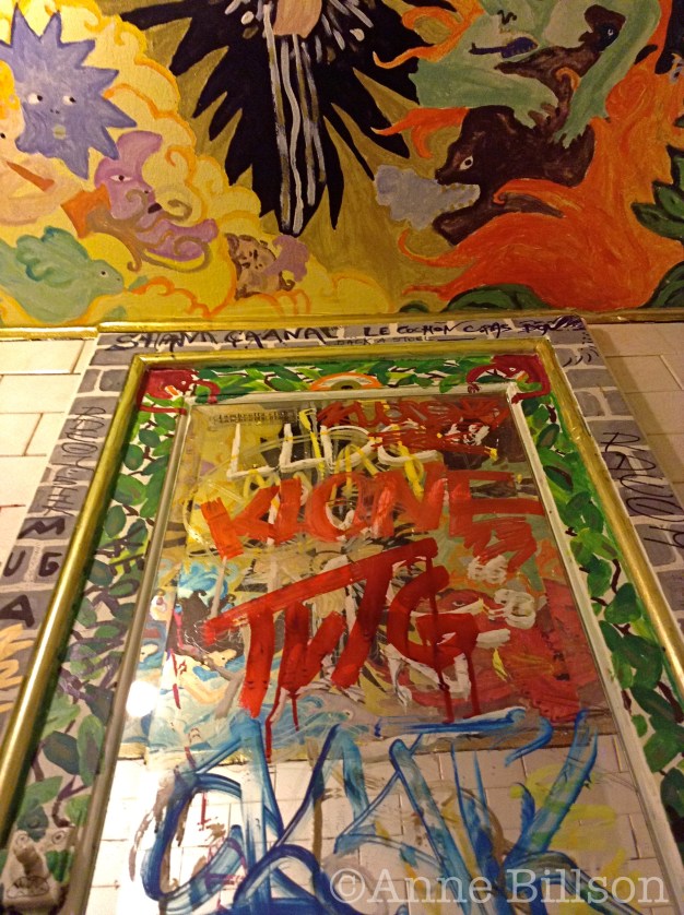 Toiletten bij Au Soleil: Kolenmarkt 86, Brussel.