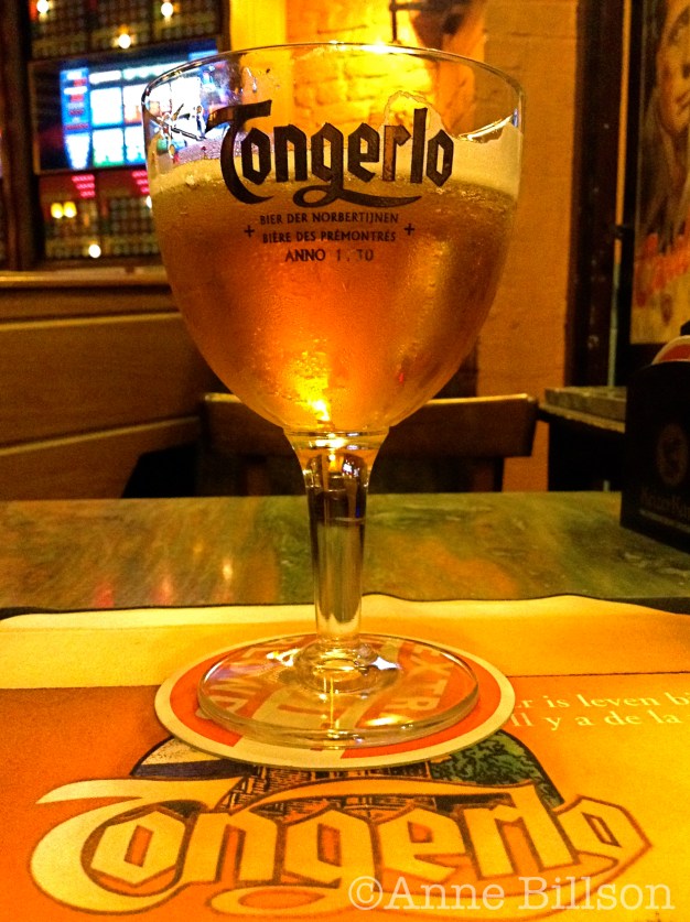 Tongerlo Blond, 6%: Le Stephany, Dejonckerstraat 52, Sint-Gillis.