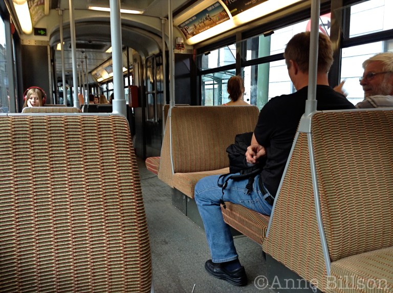 Koptelefoon: tramlijn 92, Sint-Gillis.