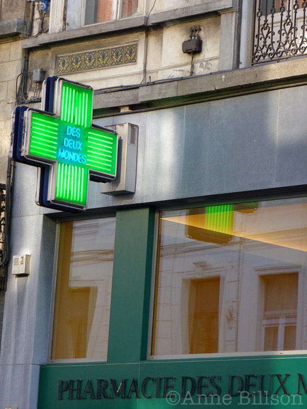 Des deux mondes: Waterloosesteenweg, Sint-Gillis.