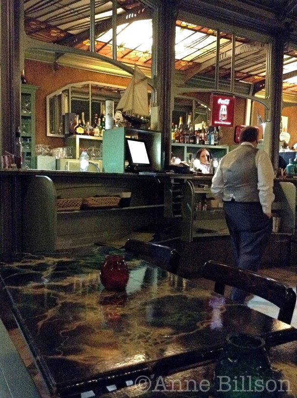 Terug naar De Ultieme Hallucinatie, Koningsstraat 316, Brussel.