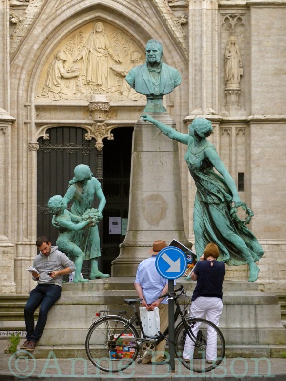 Monument voor Charles Woeste: Vredestraat, Elsene.