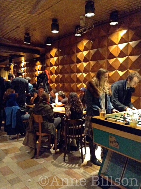 Buiten mijn comfortzone: Le Café Central, Borgwal 14, Brussel.