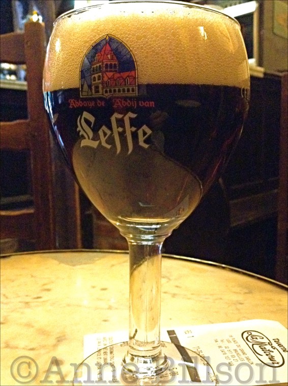 Leffe bruin, 6.5%: ja, het is duur - dat is Zavel!
