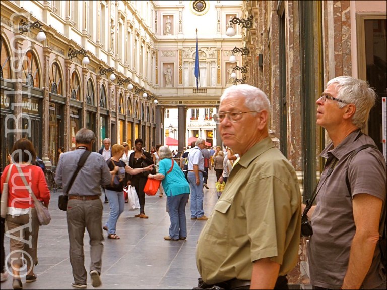Twee gasten in de galerij: 