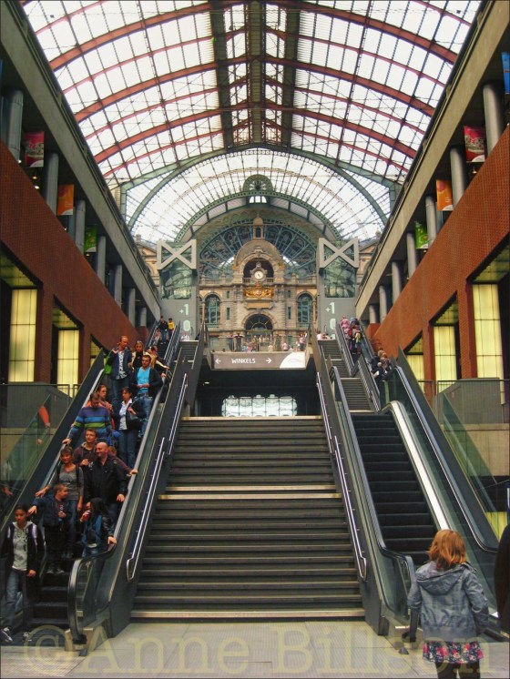 Winkels: Antwerpen Station, Antwerpen.