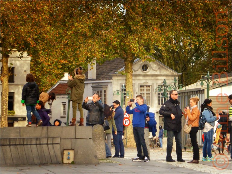 Het nemen van foto's: 't Zand, Brugge.