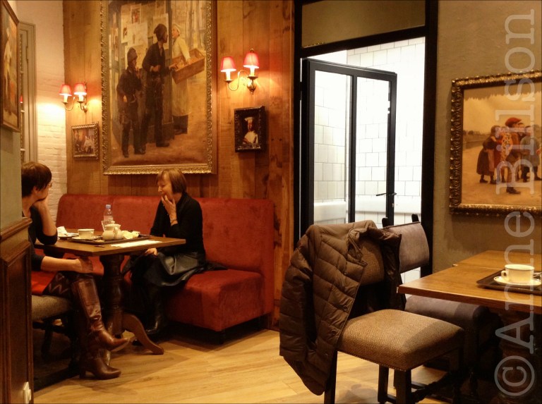 Bakkers: Paul, Onderrichtstraat 2, Brussel.