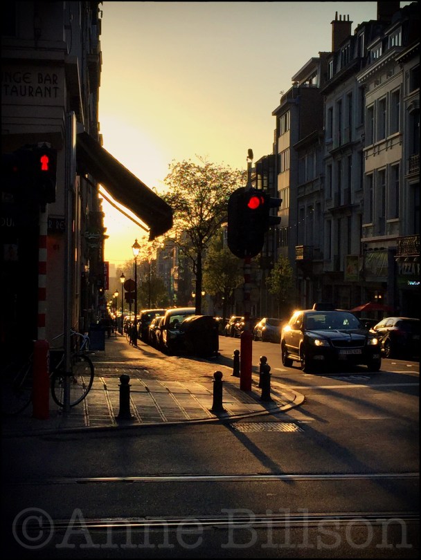 Berckmansstraat laat in de middag: Berckmansstraat, Sint-Gillis.