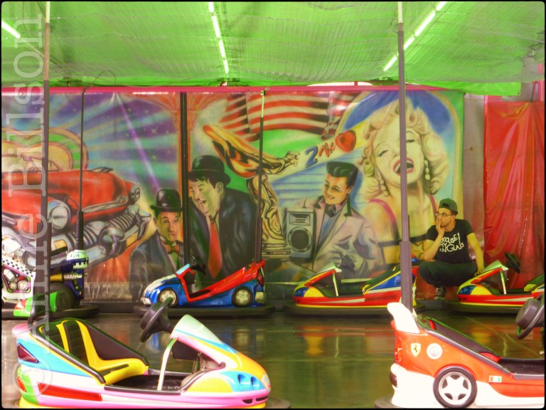 Excuse my anglais: De kermis van Namen, Rue des Bourgeois, Namen.