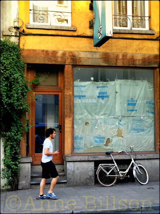 Wash: Laekenstraat, Brussel.