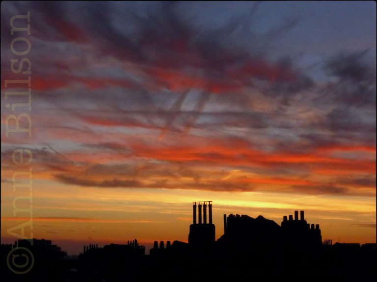 Kleurrijke zonsondergang: Sint-Gillis.