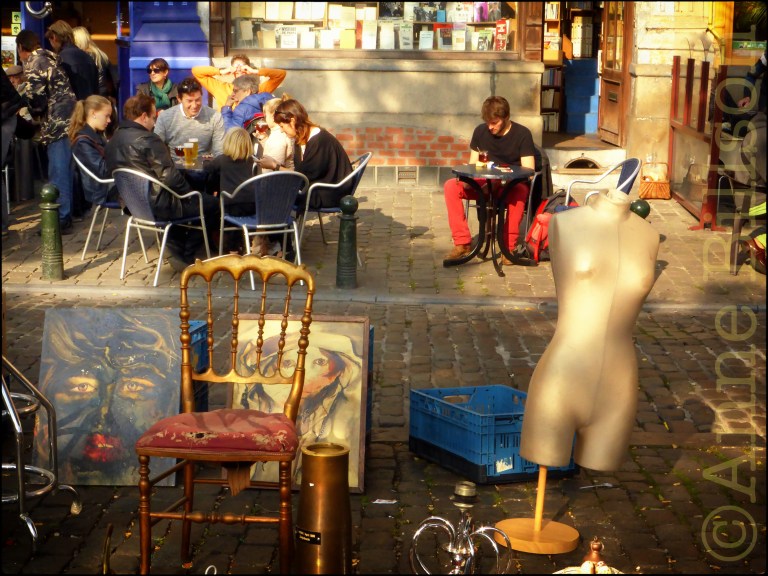 Rommelmarkt: Vossenplein, Brussel.