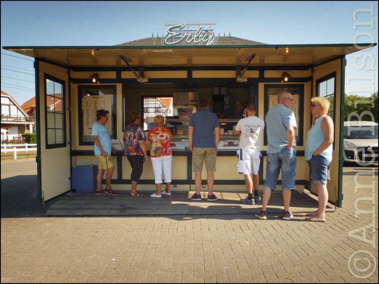 Erly: Koninklijk Plein, De Haan.